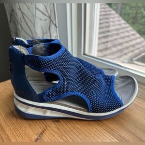 JBU Nanette Sandals Shoes 8 Wide